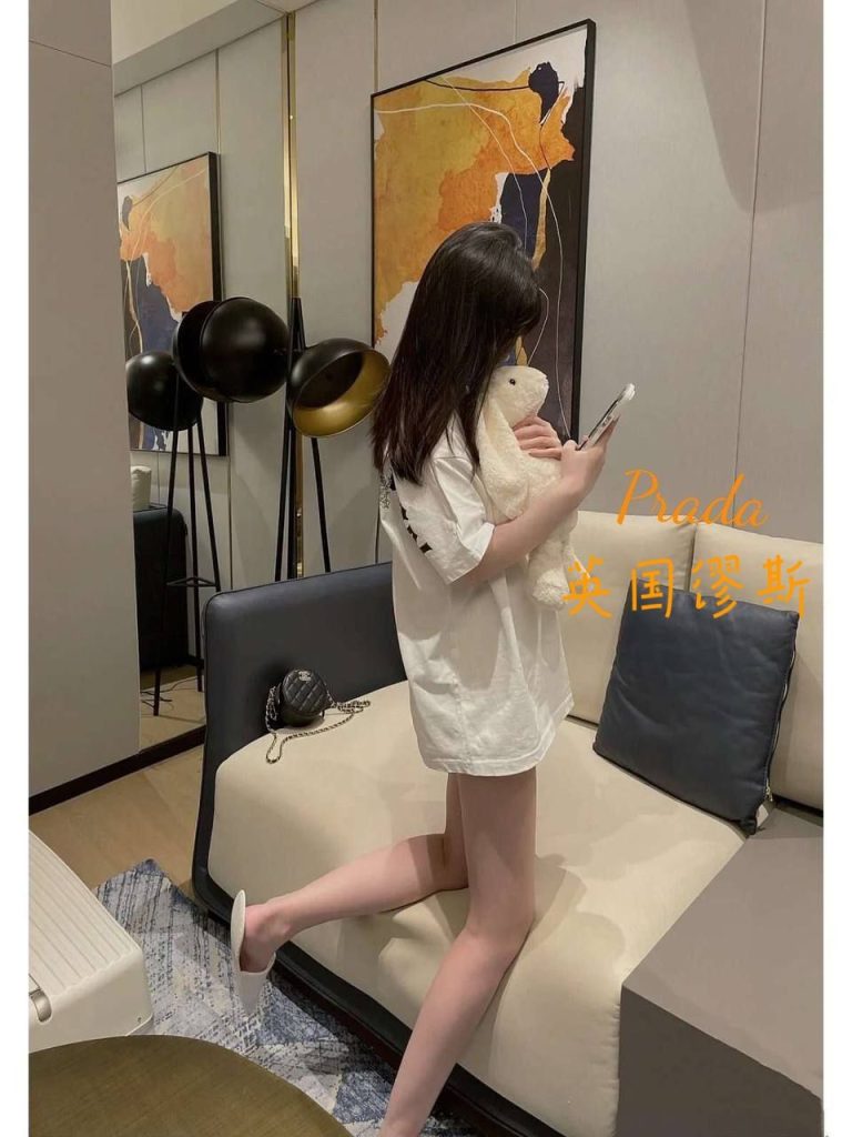 ♏️Prada♍️  高端高学历～英国留学生～可爱甜美3664 作者:英国缪斯 帖子ID:5244 