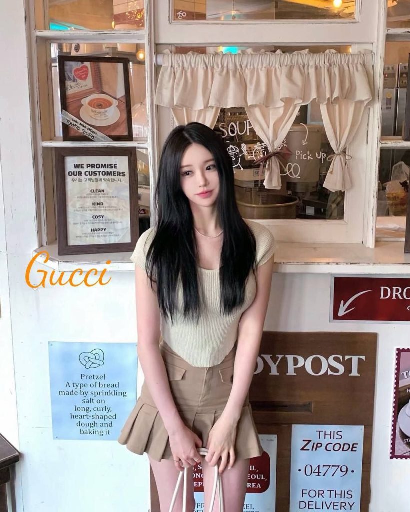 ♏️Gucci♍️  知性美少女～笑起来甜美可爱4560 作者:英国缪斯 帖子ID:5247 