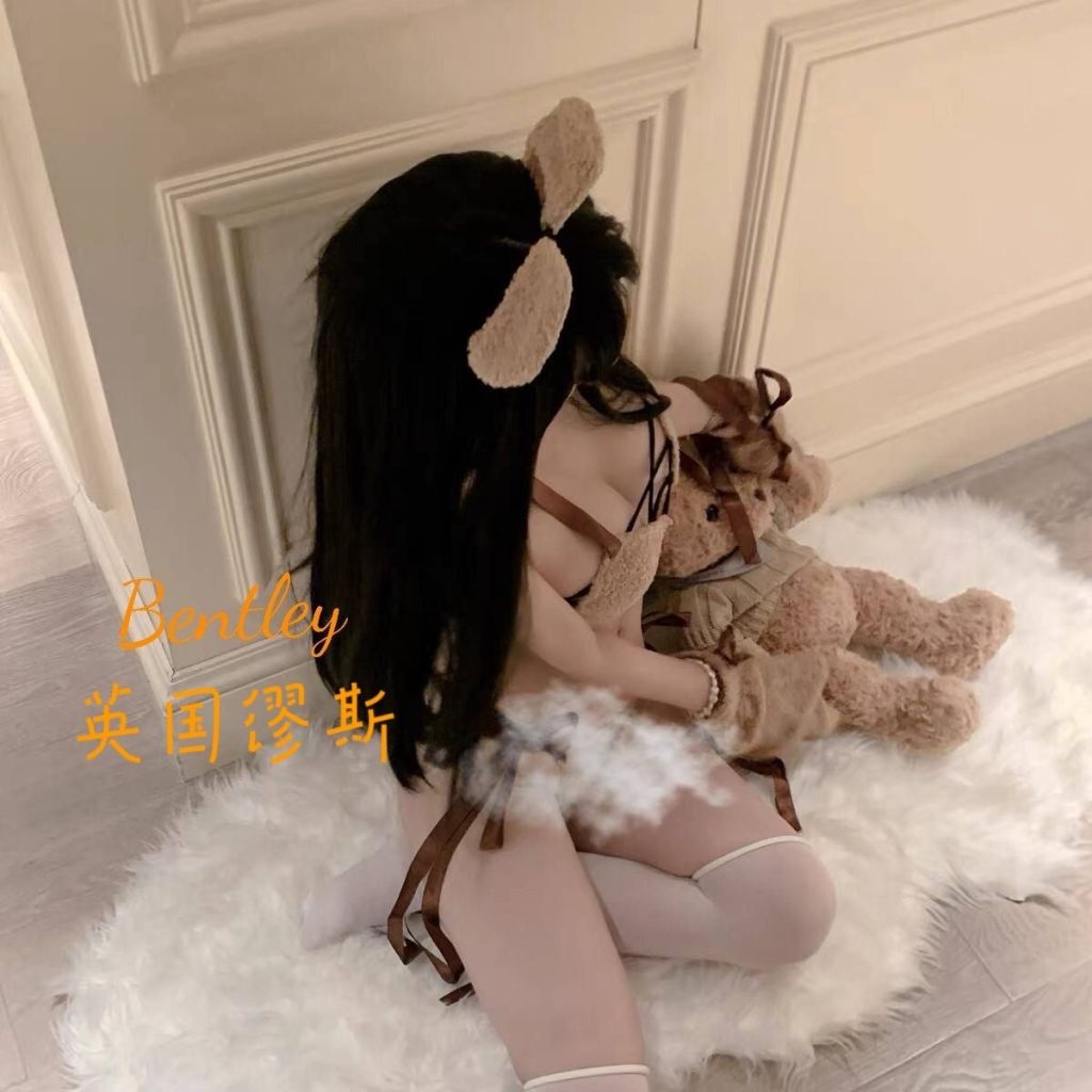 ♏️Bentley♍️  調皮娃娃臉學妹，全身雪白，性格溫柔傾偈舒服2487 作者:英国缪斯 帖子ID:5322 