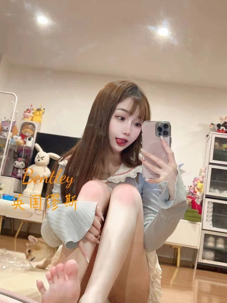 ♏️Bentley♍️  調皮娃娃臉學妹，全身雪白，性格溫柔傾偈舒服2101 作者:英国缪斯 帖子ID:5322 