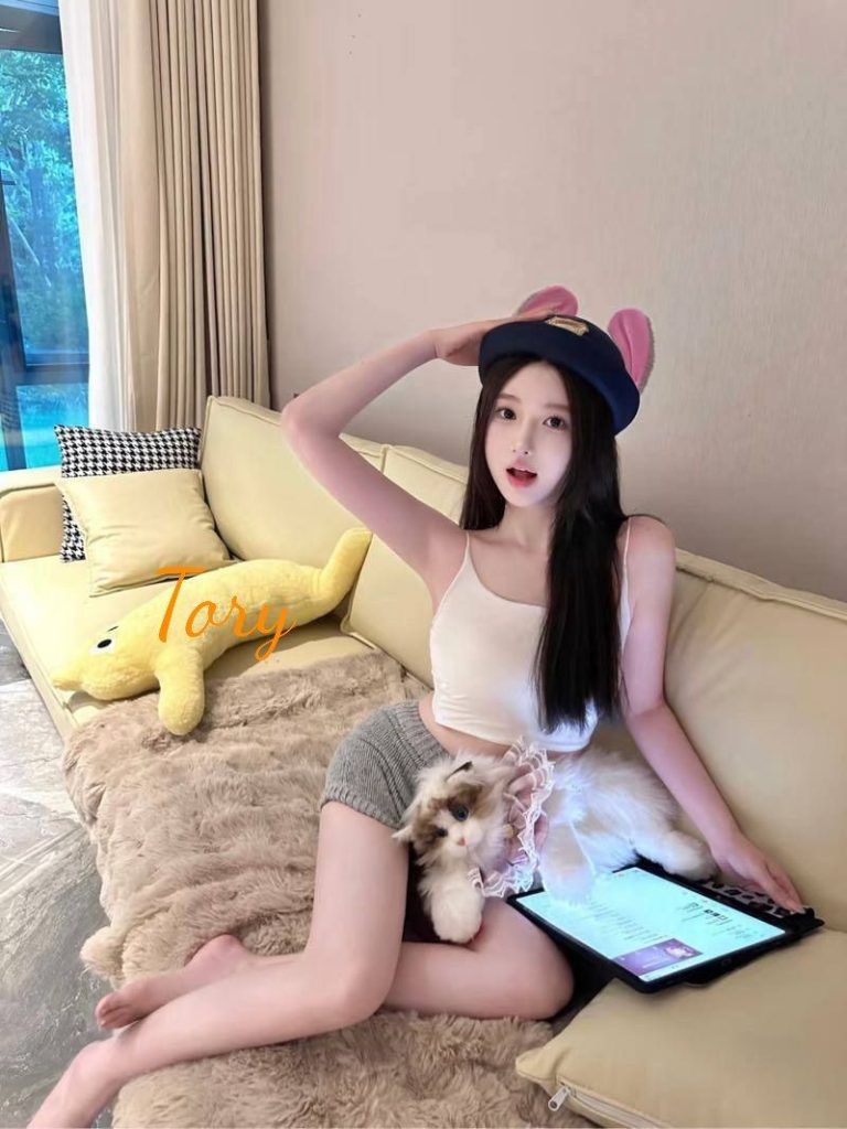 ♏️Tory♍️英国缪斯乖巧小网红，全身雪白1718 作者:英国缪斯 帖子ID:5397 