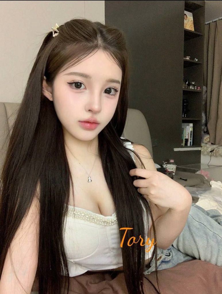 ♏️Tory♍️英国缪斯乖巧小网红，全身雪白1005 作者:英国缪斯 帖子ID:5397 