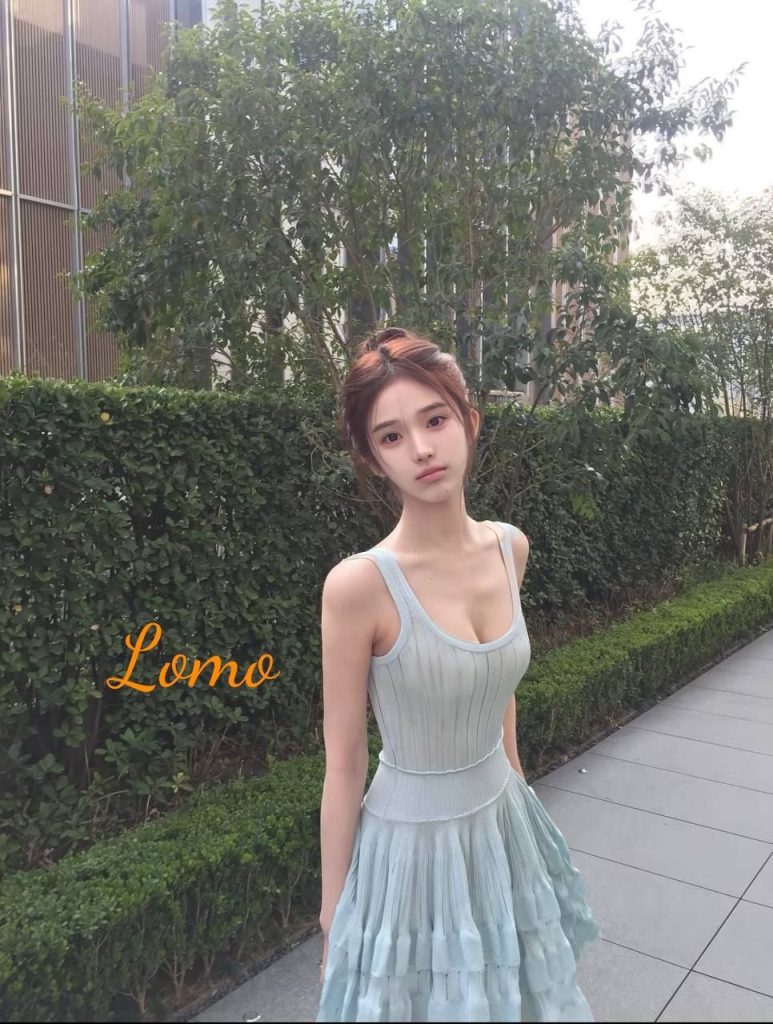 ♏ ️ Lomo ♍ ️   英國高端留學生，大學本科亦係英國畢業 ‍ 最美校花8602 作者:英国缪斯 帖子ID:5525 